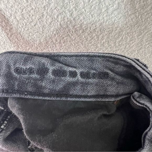 American Eagle Black Denim Stretch Cuffed Hi Rise Short Shorts Women's Size 2 - Picture 5 of 7